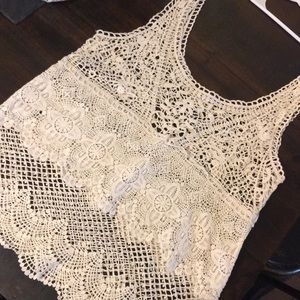 American Eagle lace top